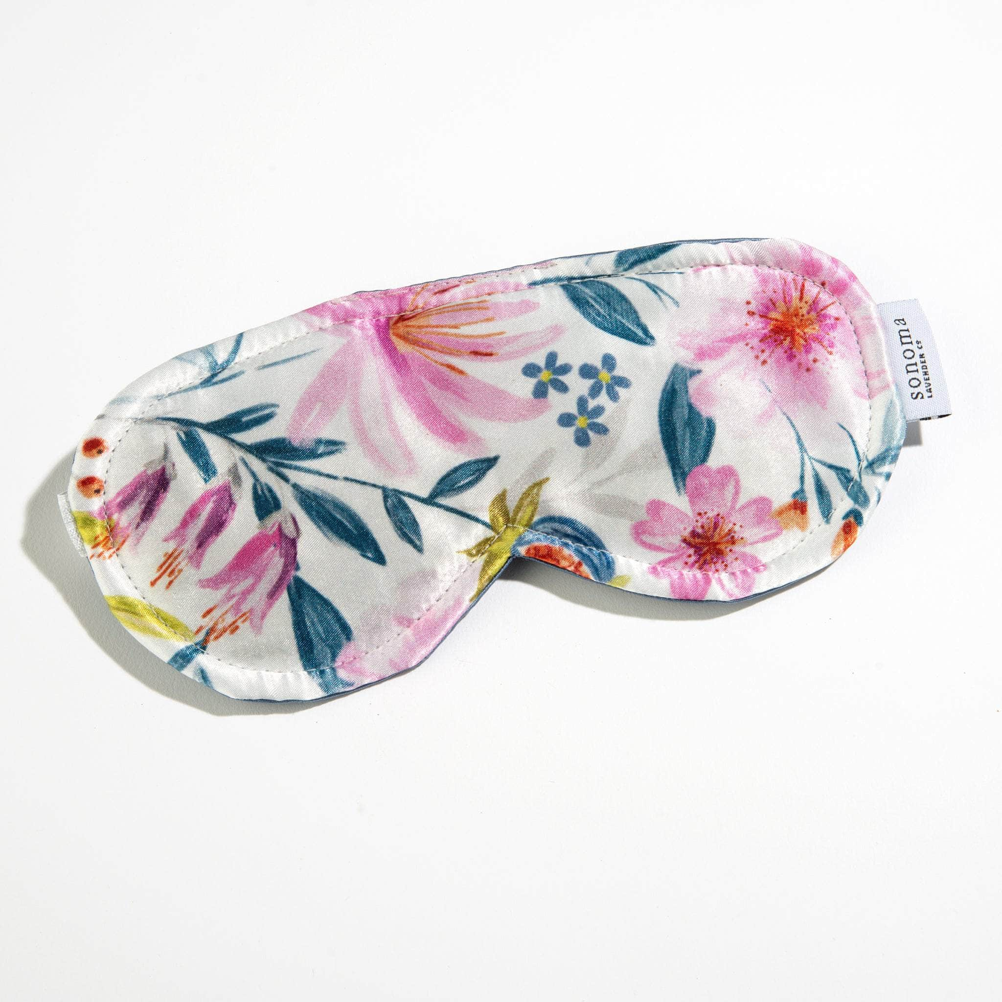 Indulge in a calming, at-home spa experience with our Lavender Sleep Mask. Infused with soothing lavender, it helps relieve tension, promotes relaxation, and improves sleep quality. Perfect for unwinding after a long day, bringing the spa to you.