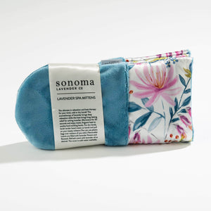 Indulge in a luxurious at-home spa experience with Lavender Spa Mittens. Infused with soothing lavender, these mittens nourish and hydrate your hands, offering relaxation and comfort with every use.