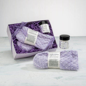 Treat your hands to luxury with the Lavender Helping Hand Gift Set, featuring soft mittens and nourishing lavender hand crème—perfect for soothing and moisturizing all season long.